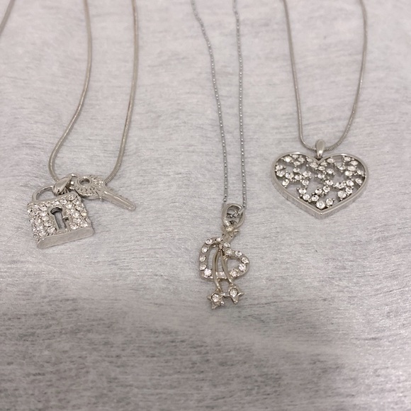 Lot: Silver Necklaces - Picture 4 of 4